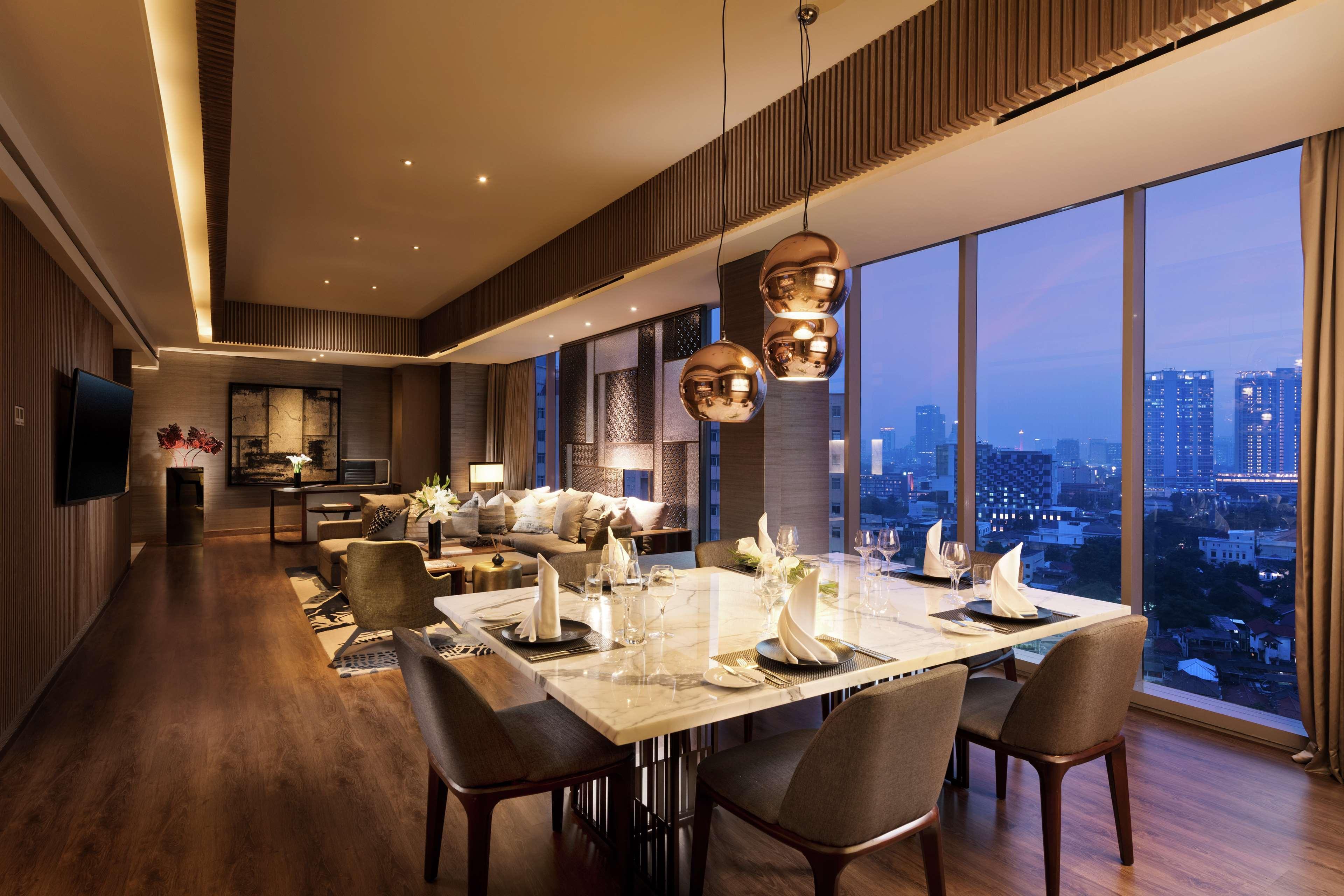 Doubletree By Hilton Jakarta - Diponegoro Zewnętrze zdjęcie The Club at The Park, Hyderabad