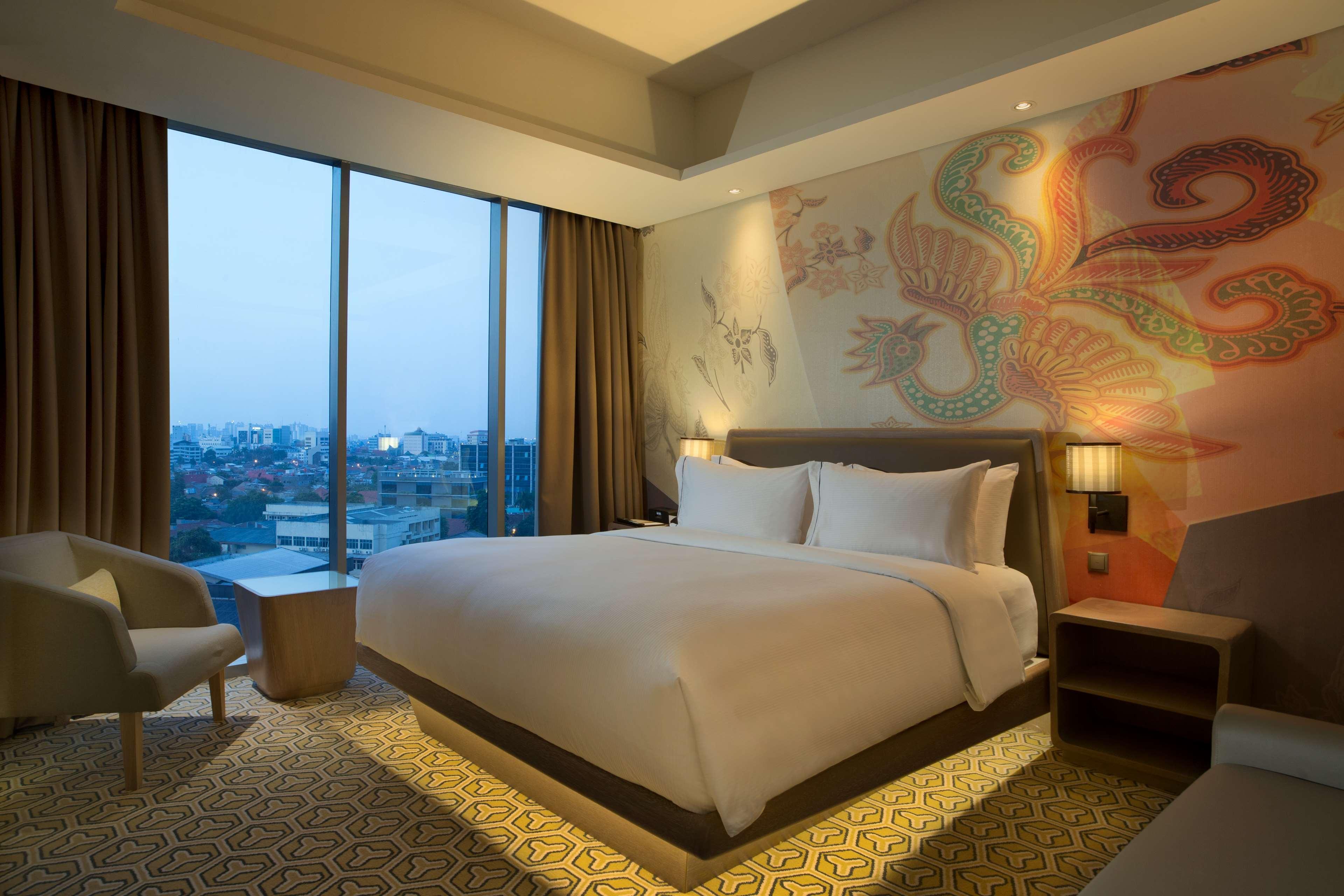 Doubletree By Hilton Jakarta - Diponegoro Zewnętrze zdjęcie Deluxe Room