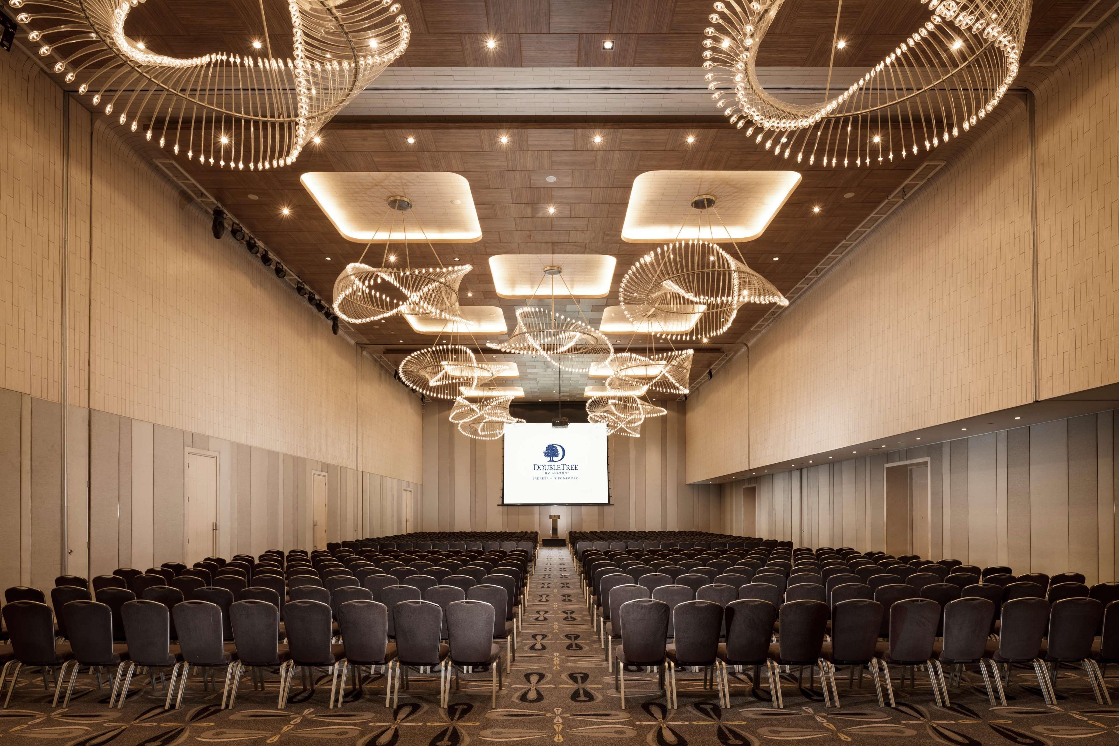 Doubletree By Hilton Jakarta - Diponegoro Zewnętrze zdjęcie The Grand Ballroom