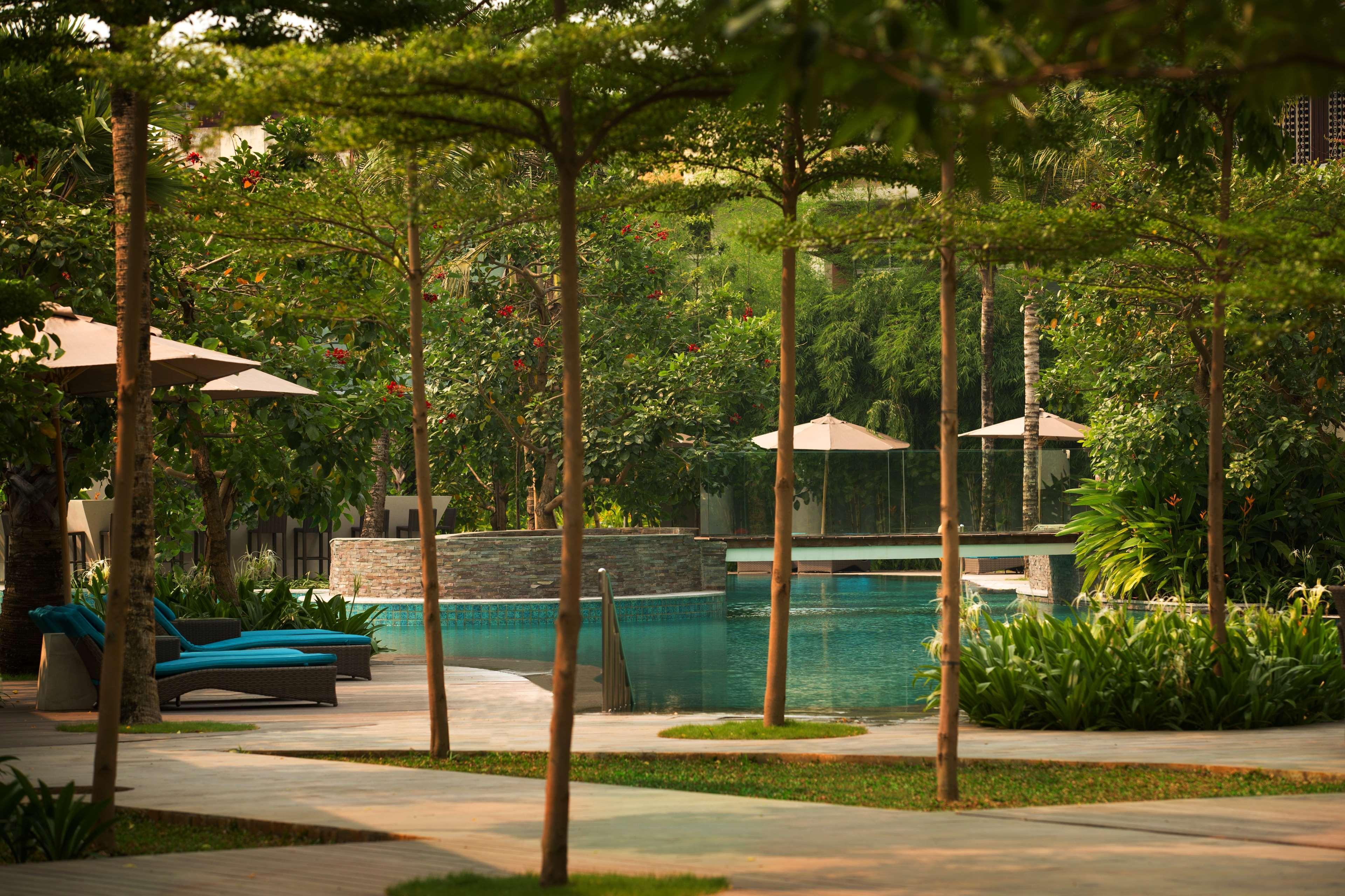 Doubletree By Hilton Jakarta - Diponegoro Zewnętrze zdjęcie The Forest Villas