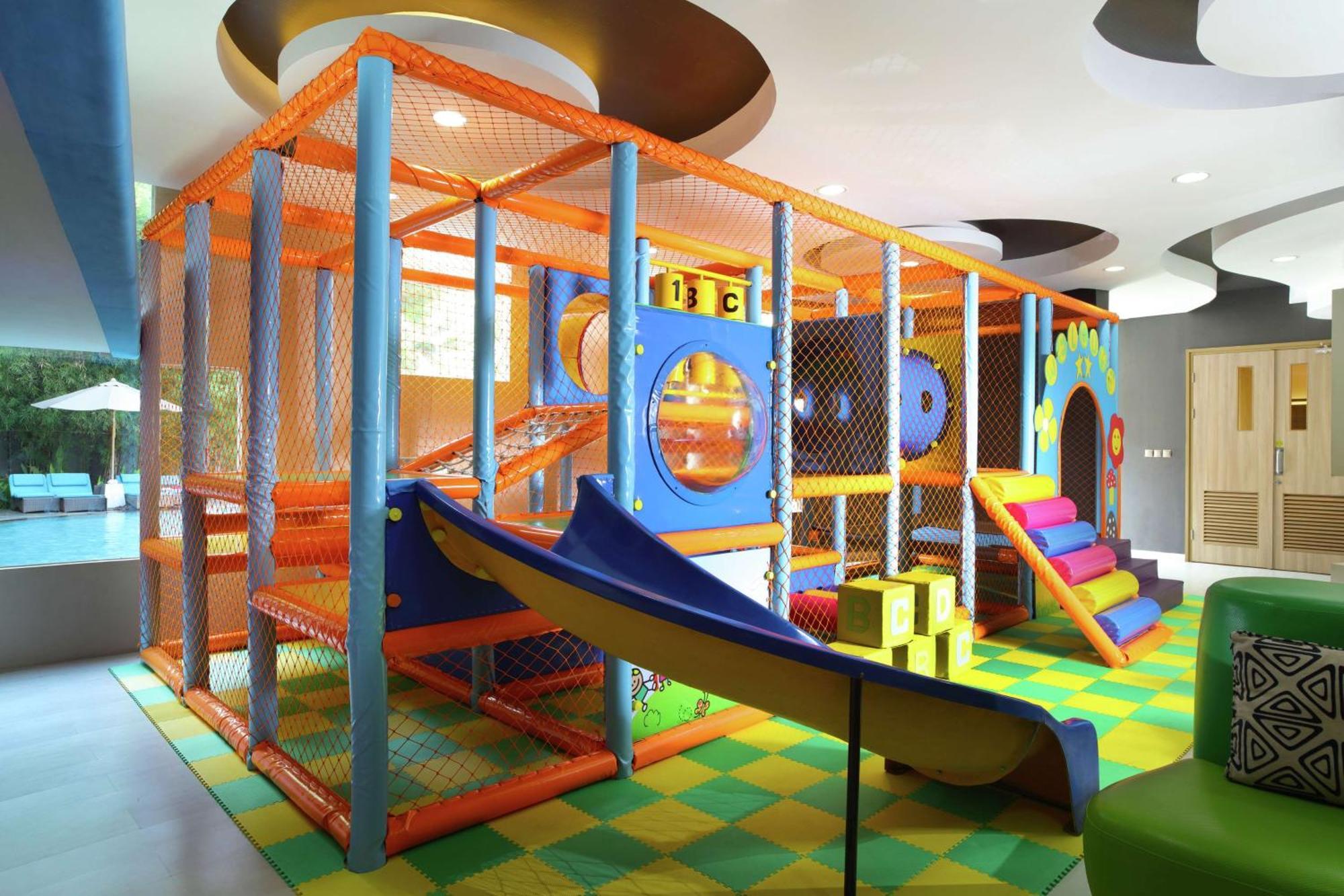 Doubletree By Hilton Jakarta - Diponegoro Zewnętrze zdjęcie Indoor playground